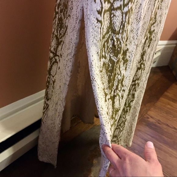 Snake Skin Backless Dress w/Hood - Picture 5 of 8